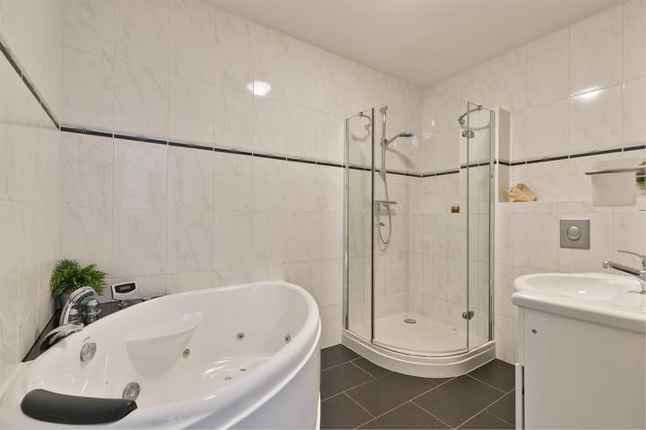 Foto 17 van Van Heukelomstraat 232