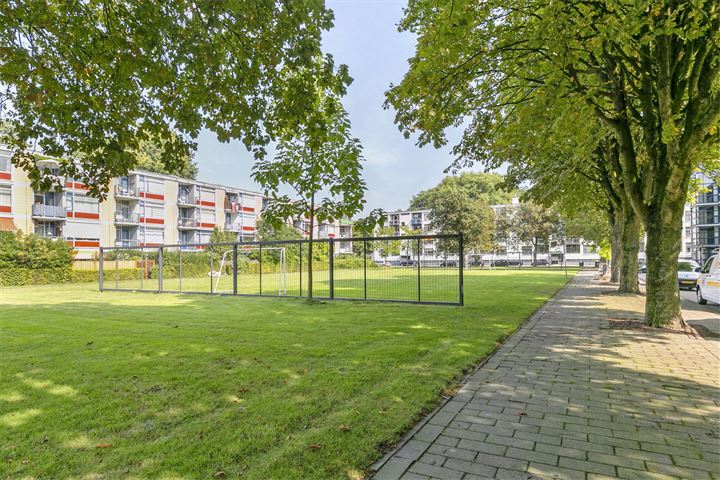 Bekijk foto 31 van Van Heukelomstraat 232