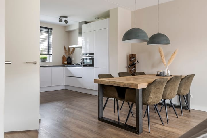 Photo 18 of Purper 9