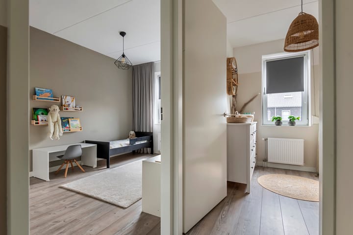 Photo 31 of Purper 9