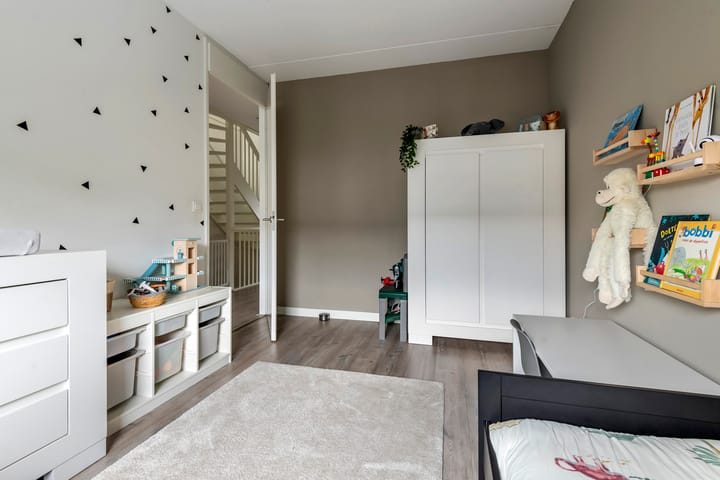 Photo 35 of Purper 9