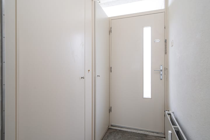 Foto 18 van van Harinxmaplein 154