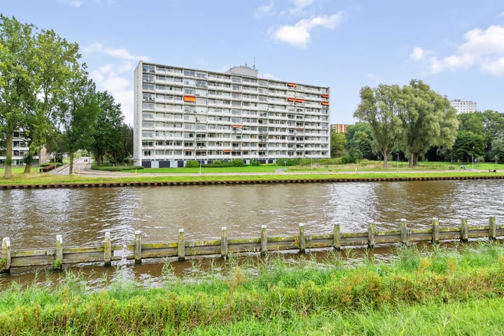 Foto 32 van van Harinxmaplein 154