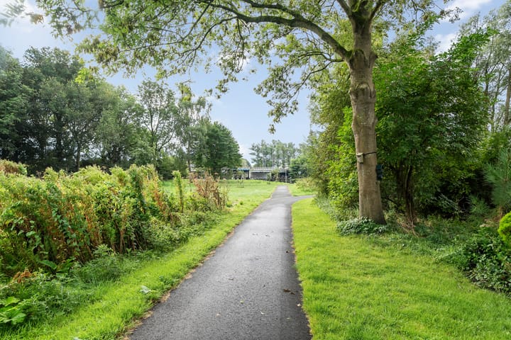 Foto 38 van van Harinxmaplein 154