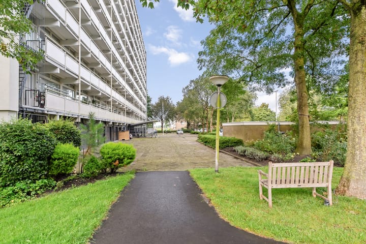 Foto 39 van van Harinxmaplein 154