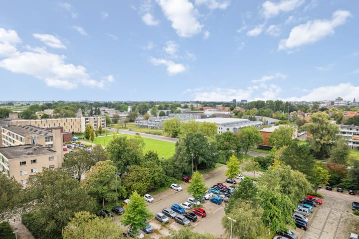 Foto 45 van van Harinxmaplein 154