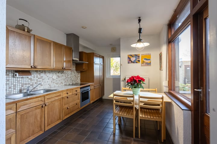 Photo 11 of Dr. Hustinxlaan 49