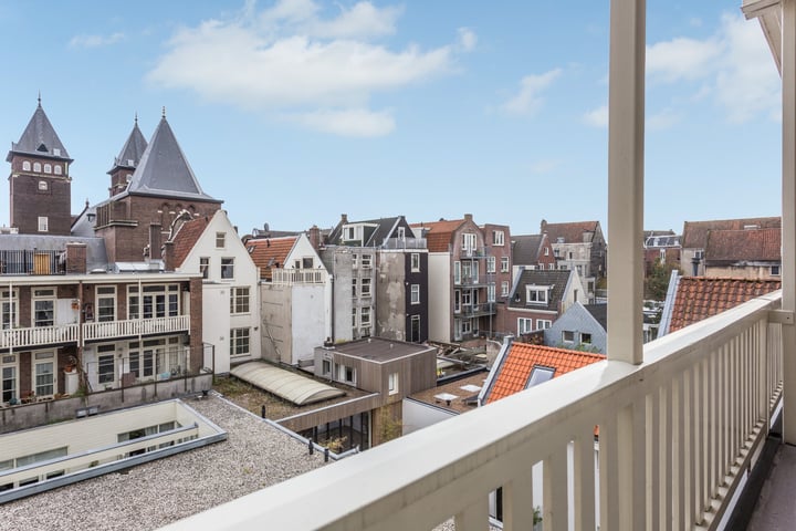 View photo 29 of Bloemgracht 133-3