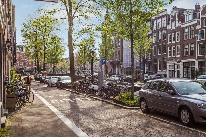 View photo 34 of Bloemgracht 133-3