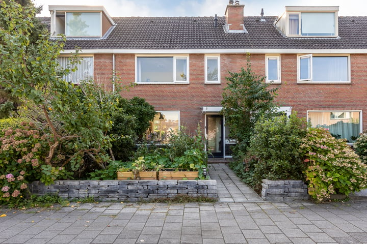 Bekijk foto 1 van Heesterlaan 39