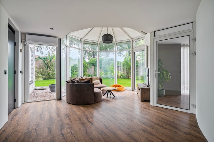 Foto 19 van Buitenweide 17