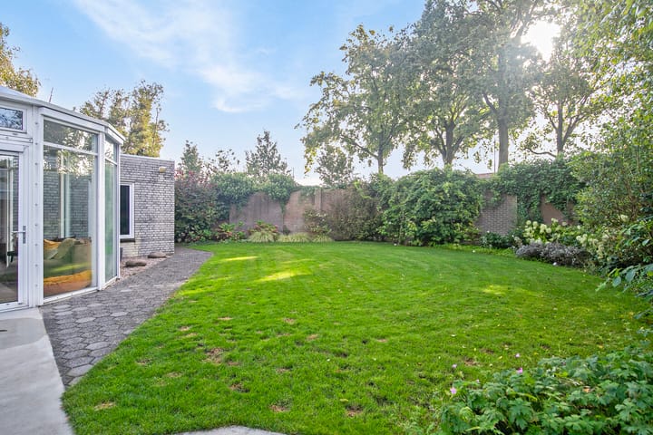 Foto 47 van Buitenweide 17