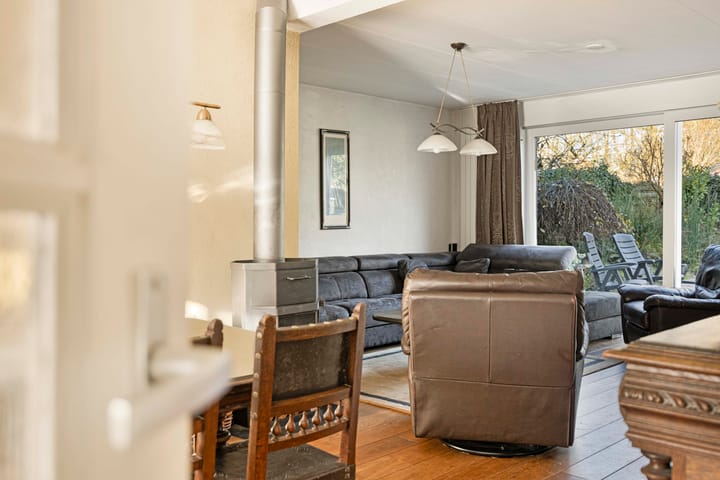 Foto 11 van Schoolstraat 60