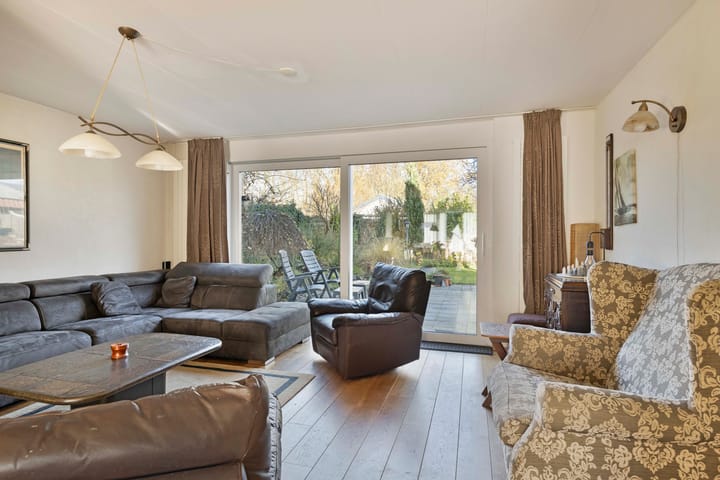 Foto 12 van Schoolstraat 60