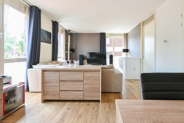 Foto 10 van Duiker 47