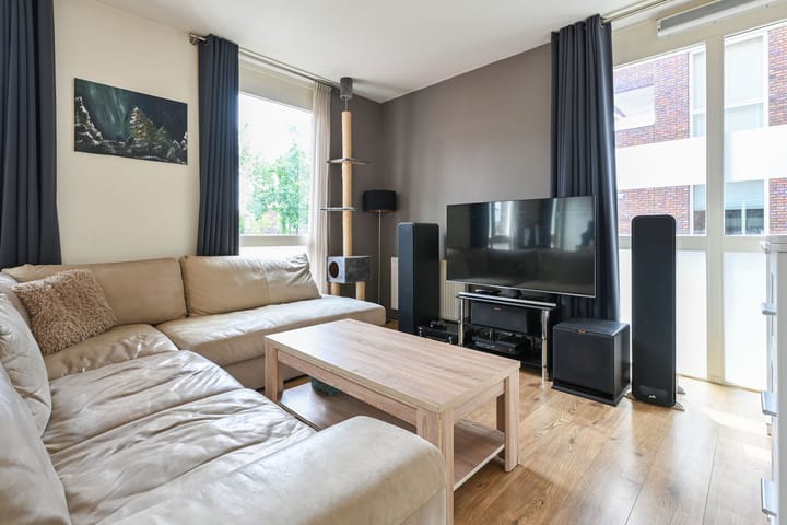 Foto 11 van Duiker 47