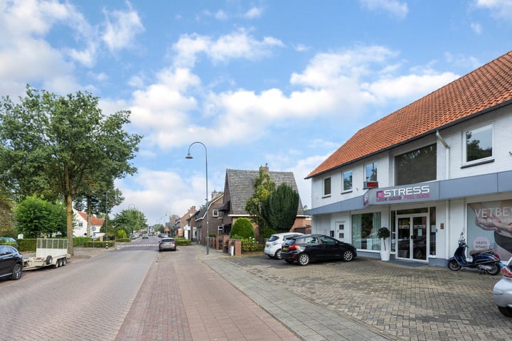 View photo 8 of Dorpsstraat 127