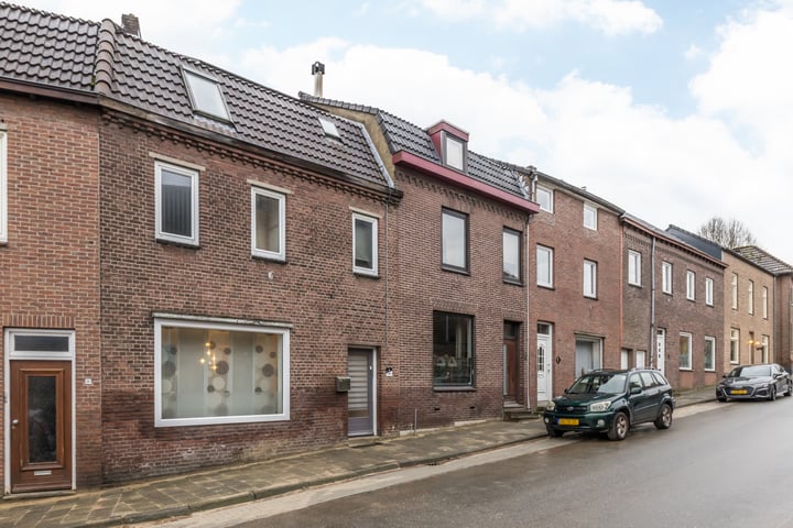 Bekijk foto 33 van Servatiusstraat 8