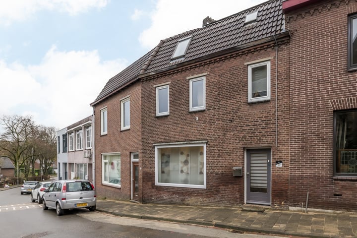 Bekijk foto 34 van Servatiusstraat 8