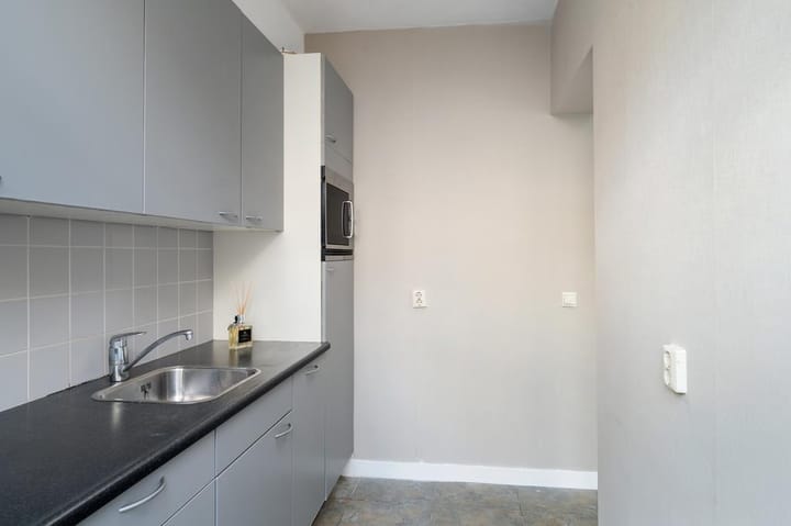 Foto 13 van Spoorsingel 52