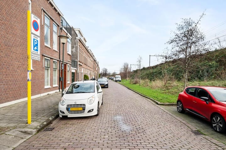 Foto 26 van Spoorsingel 52