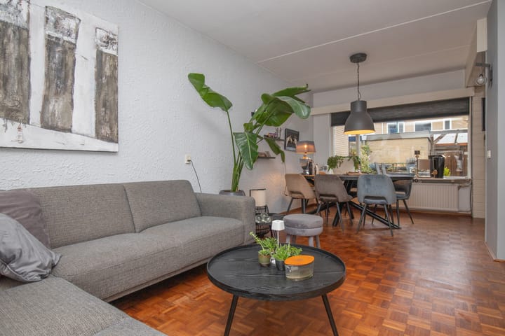 Foto 8 van Paulus Potterlaan 13