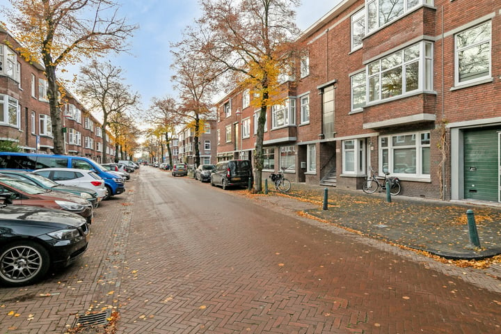 View photo 1 of Linnaeusstraat 211