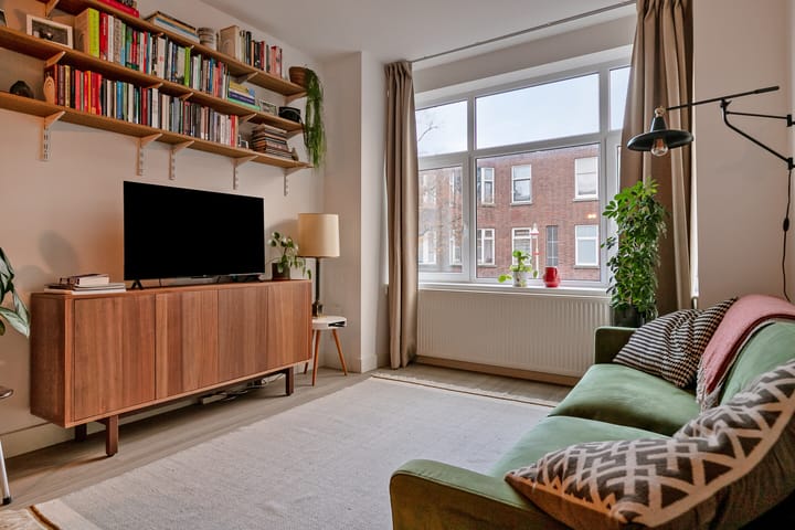 Foto 14 van Linnaeusstraat 211