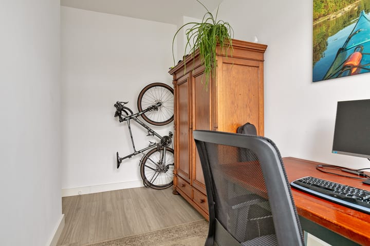 Foto 27 van Linnaeusstraat 211