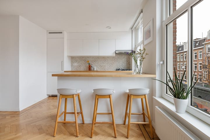 Foto 9 van Jan Pieter Heijestraat 144-C