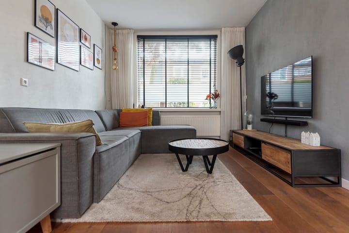 Foto 7 van Djambistraat 20