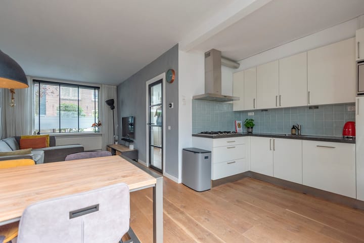 Foto 12 van Djambistraat 20