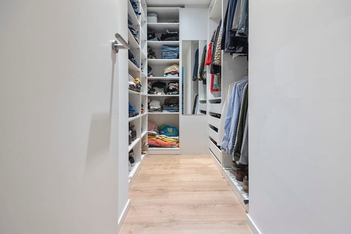 Foto 29 van Djambistraat 20