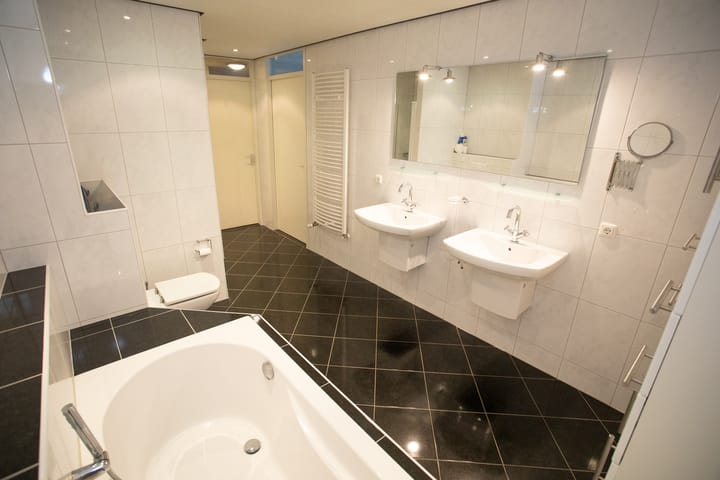 Foto 23 van Grotestraat 128-21