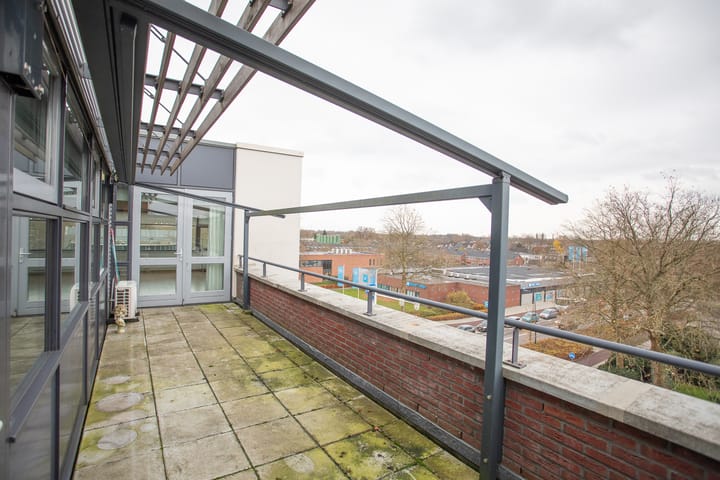 Foto 31 van Grotestraat 128-21