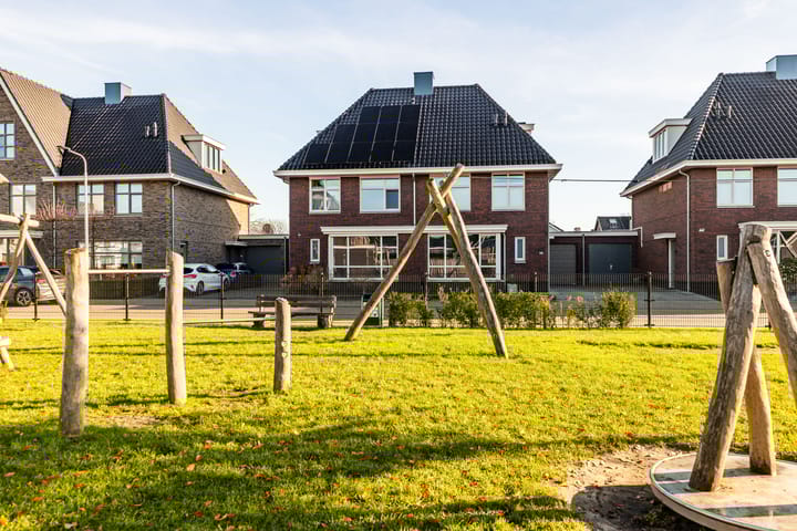 Photo 7 of Spitter 22