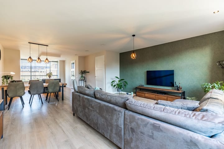 Photo 13 of Spitter 22