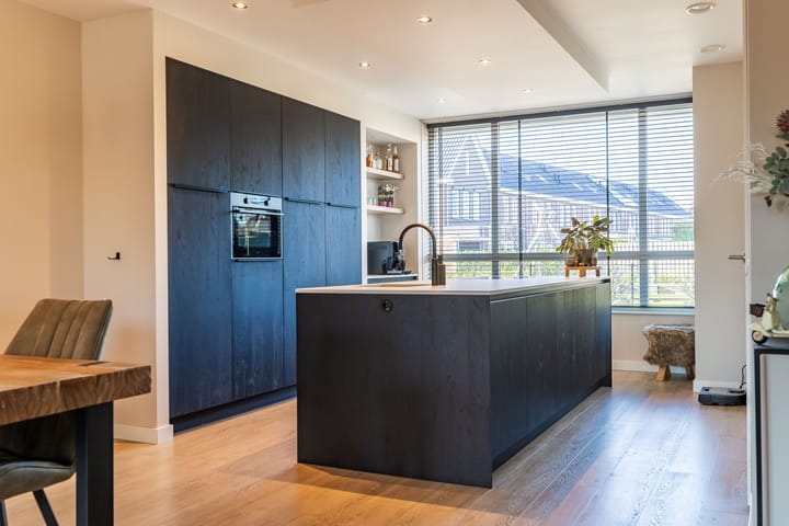 Photo 15 of Spitter 22