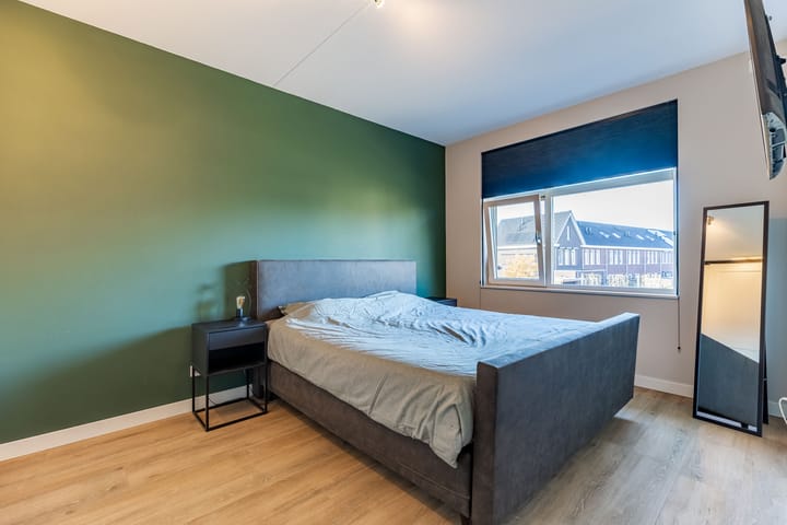 Photo 23 of Spitter 22