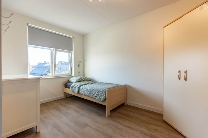 Photo 25 of Spitter 22