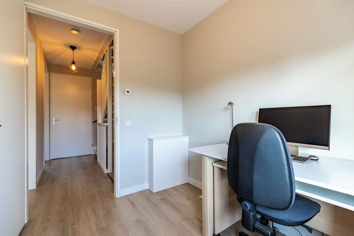 Photo 28 of Spitter 22