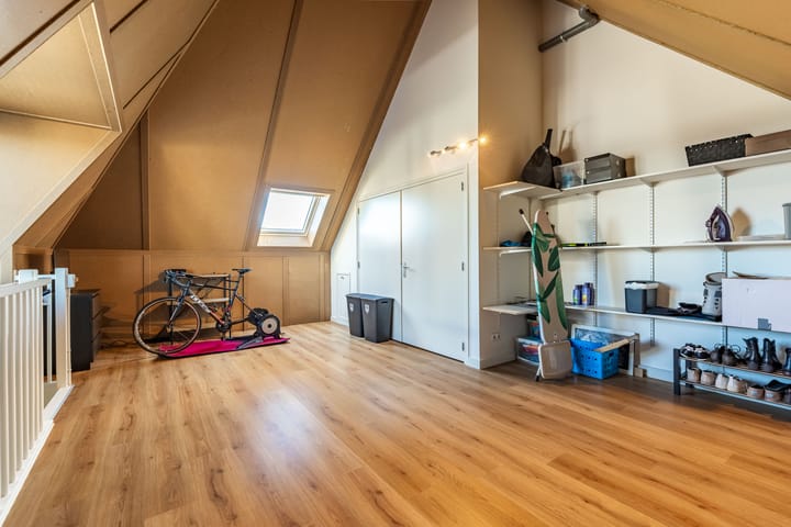 Photo 32 of Spitter 22