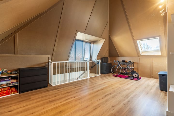 Photo 33 of Spitter 22