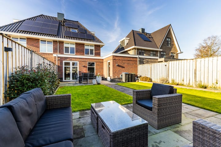 Photo 36 of Spitter 22