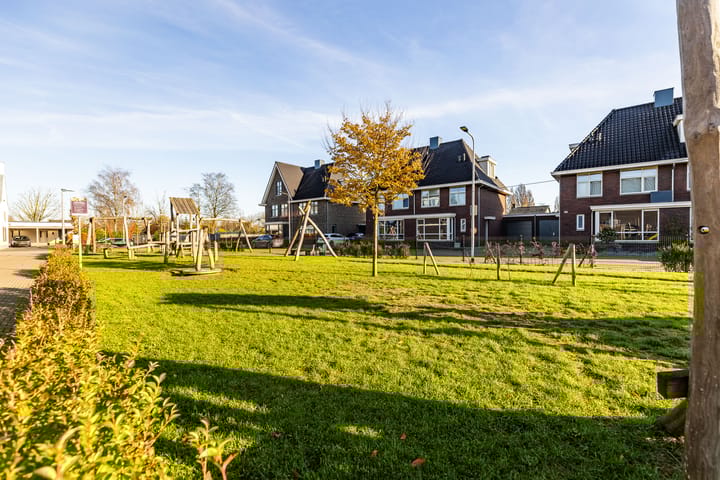 Photo 41 of Spitter 22