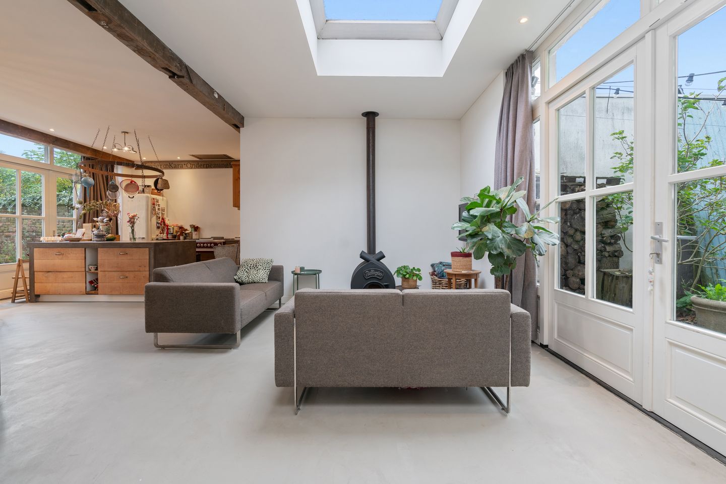 Foto 10 van Maasstraat 18