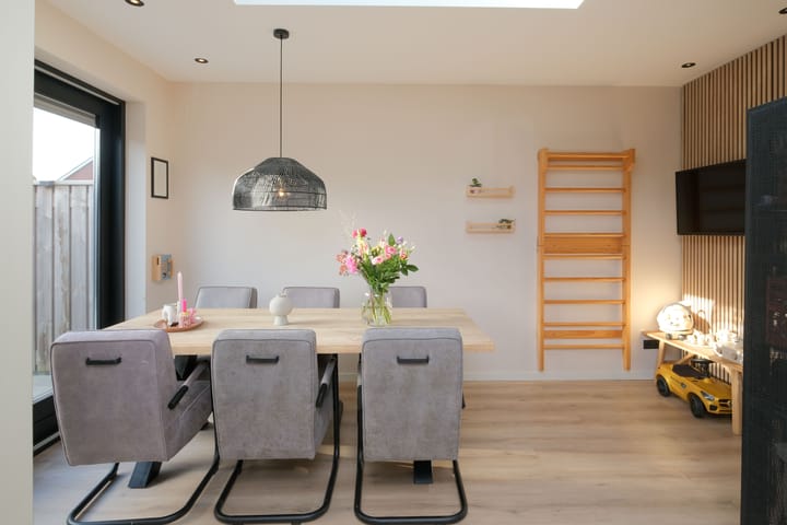 Foto 9 van Van Lunterenstraat 23