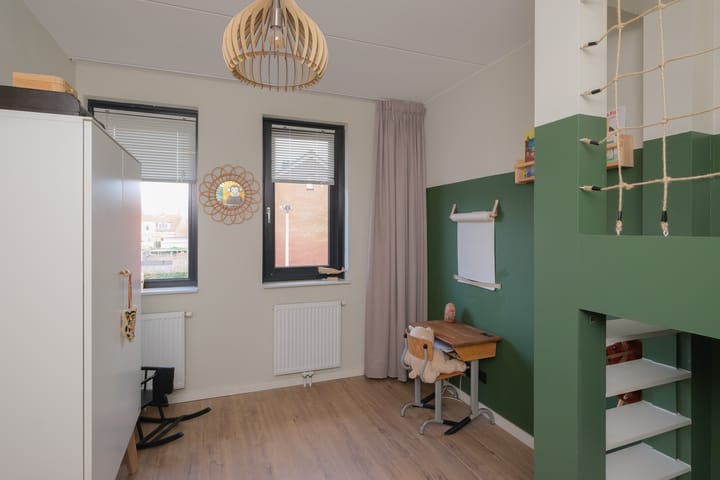 Foto 21 van Van Lunterenstraat 23