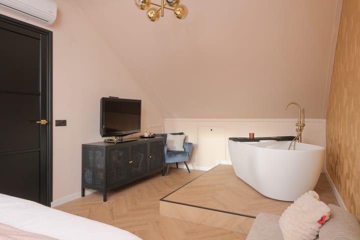 Foto 26 van Van Lunterenstraat 23