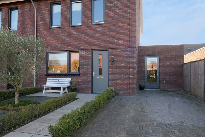 Foto 34 van Van Lunterenstraat 23